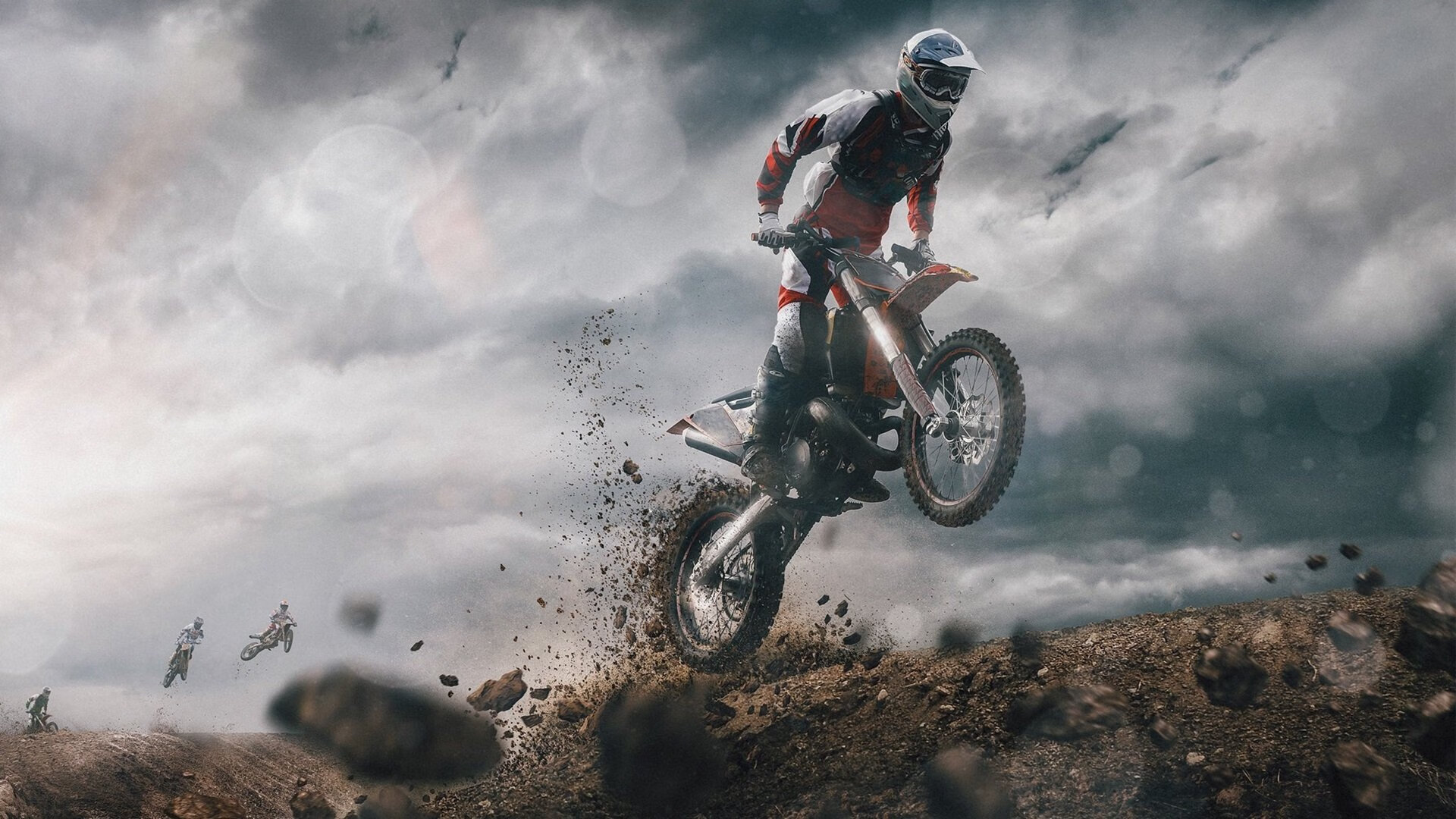 消防员实战模拟登楼救援赛 和时间赛跑还原实战情境